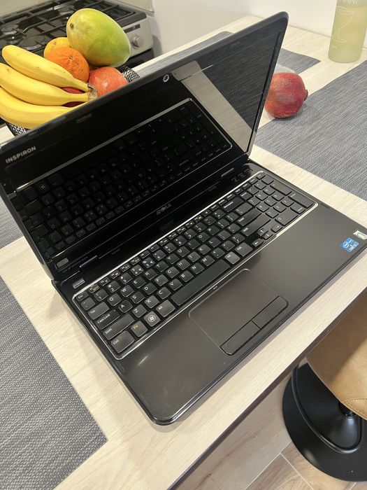 Laptop Dell i5, model 2011, 2012.