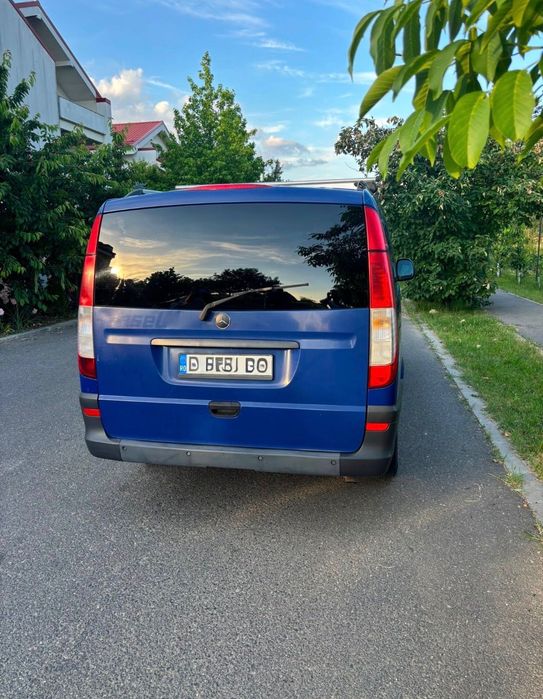 Mercedes Benz Vito 115 , 8+1 locuri.