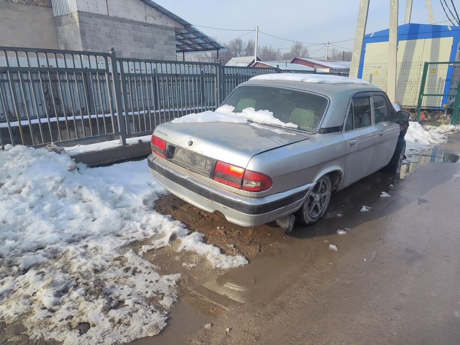 Волга на запчасти.