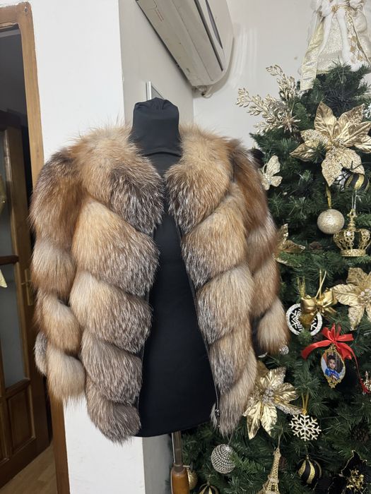 Haina de blana , de vulpe foarte bogata , model 2 in 1, se poate vesta