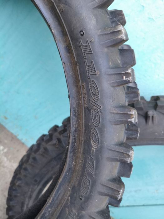 Продам 2 балона на кроссовый мотоцикл