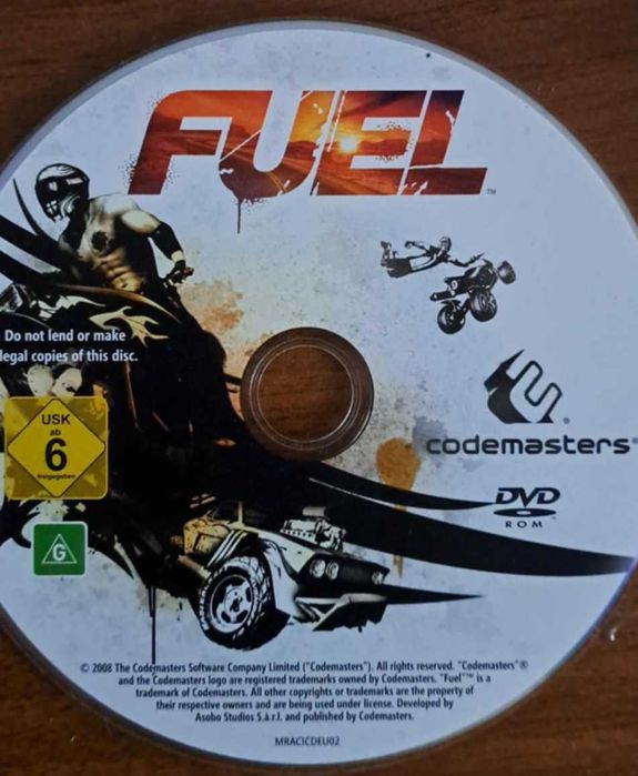 Продавам 3 чисто нови дискове за игра