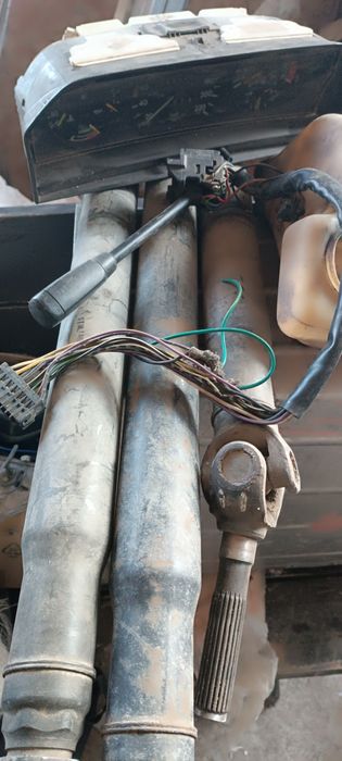 Запчасти от Мерседес 190