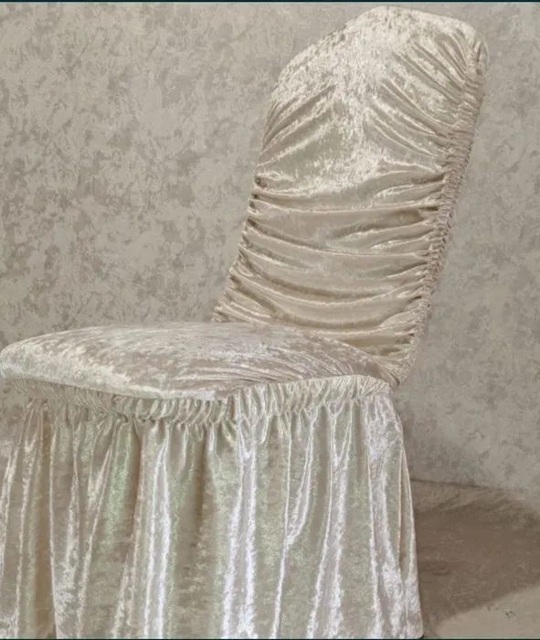 Сдам в аренду столы со стульями