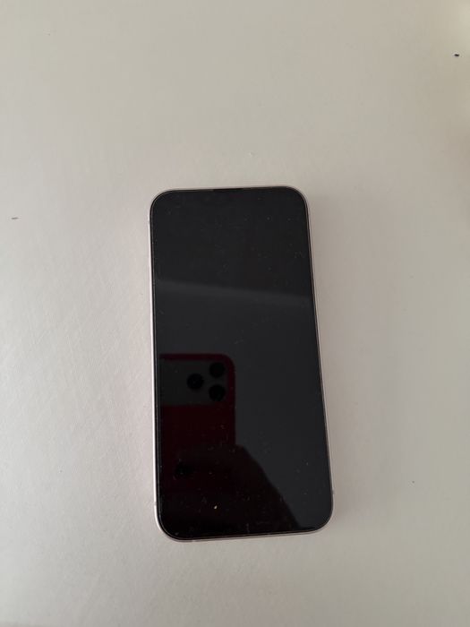 Продам iPhone 13