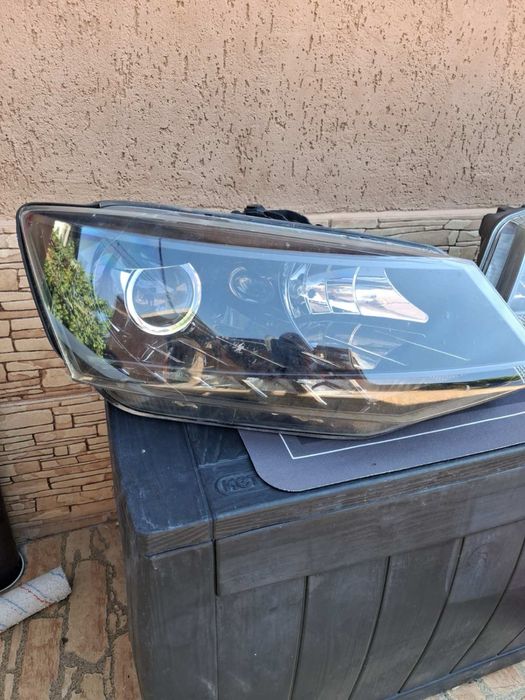 Оригинални фарове за Шкода Фабия 3
