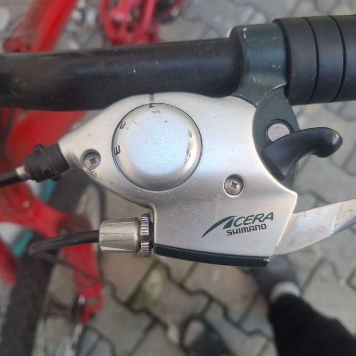 Vănd bicicleta în stare bună