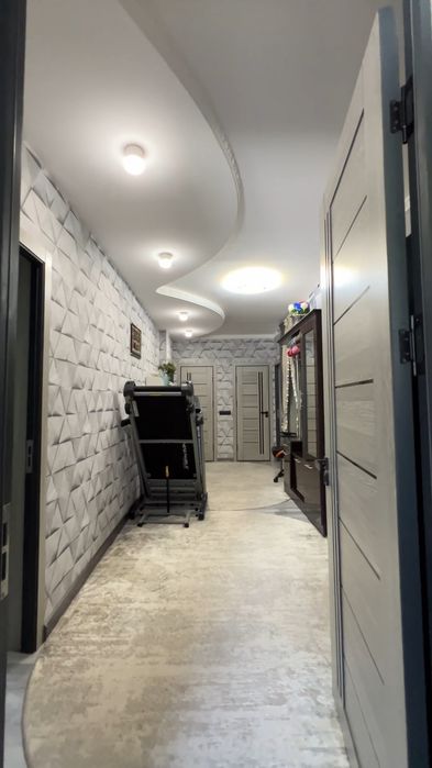 3 хонали дом сотилади янгибозор сентрида