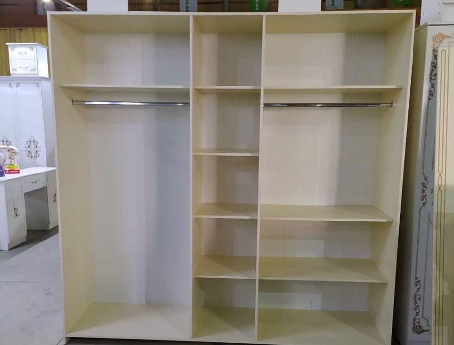 Спальный гарнитур шкаф