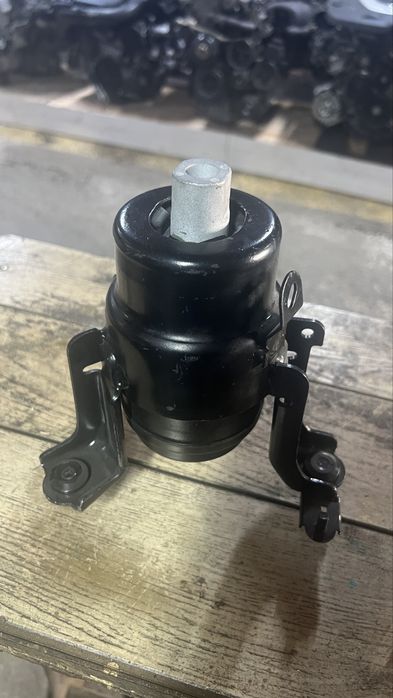 Подушки-крепления двигателя Камри 70/75