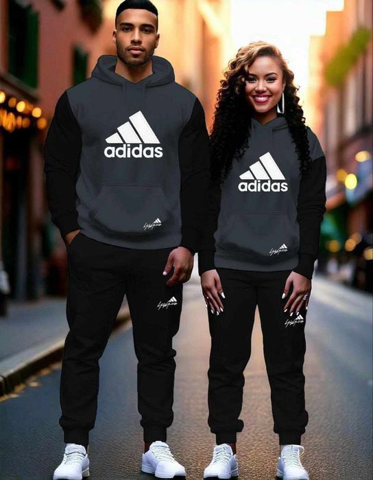 Treninguri unisex
Verde  L L L 2xl 3xl 
Gri  L L XL 2XL 3xl
negru   3x