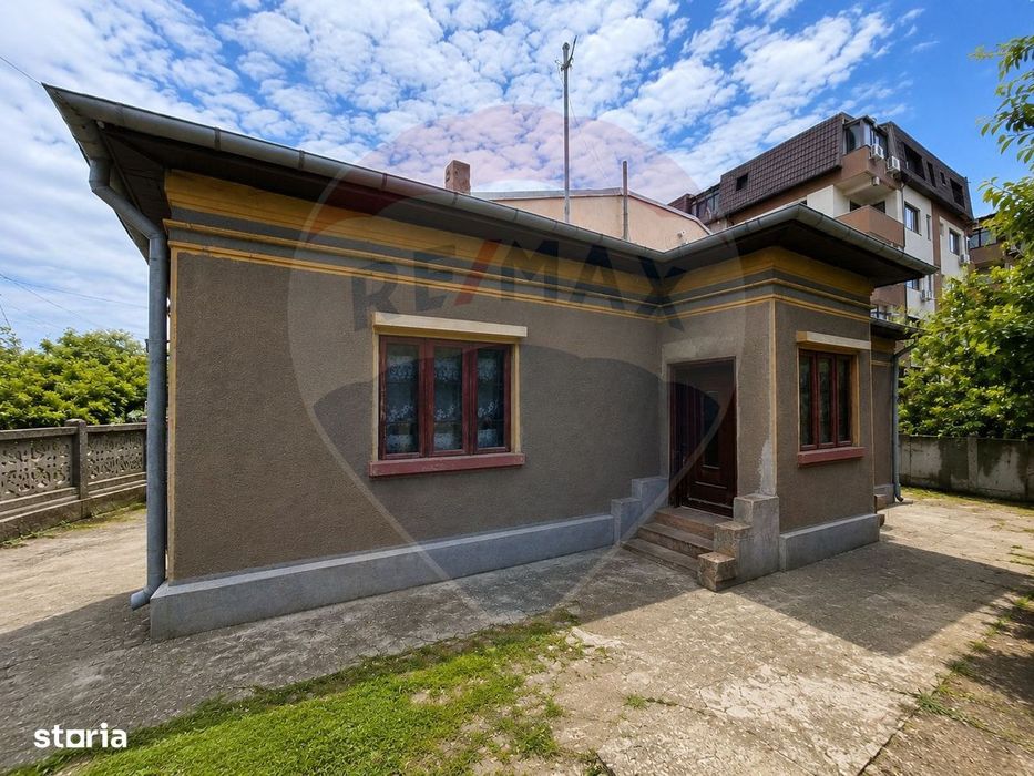 Casă de vanzare teren 245 mp | Parcare | Garaj | Rahova Alexandriei