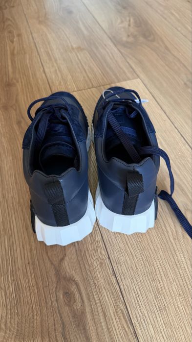 Кроссовки hermes