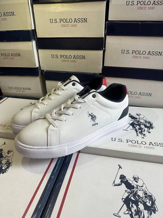 Продается кроссовки