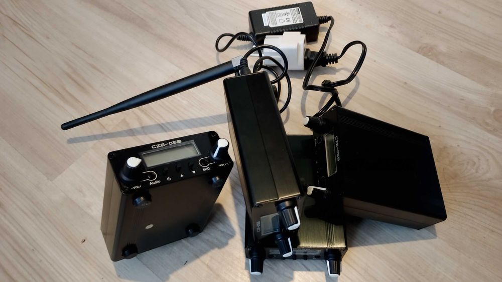 Стерео мини FM радиостанция (трансмитер)