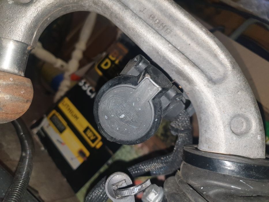 АвтоматиченТеглич за Land Rover Difender след 2021