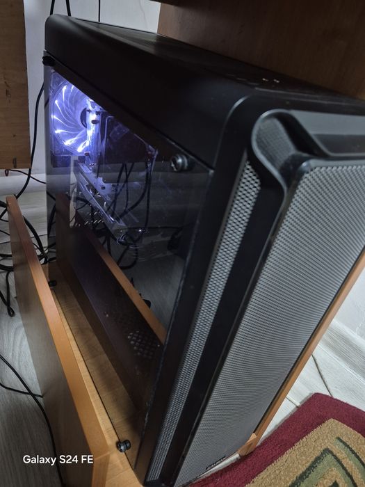 продаётся игровой компьютер с игровым рулем