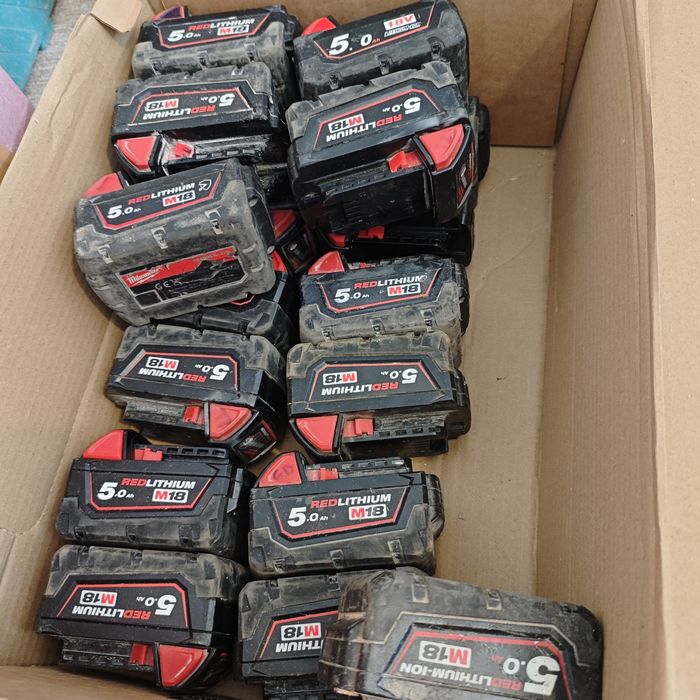 Milwaukee RED 5ah 18 v M18B5 5ач Батерия 18 волта M18