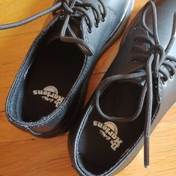 Обувки Dr. Martens