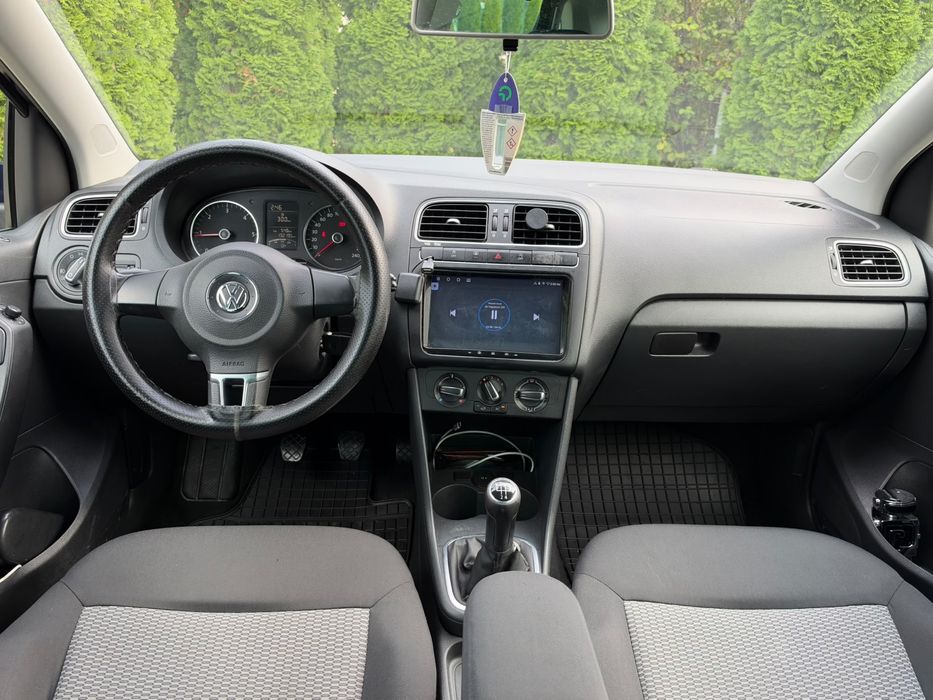 Volkswagen Polo diesel, 3.072 € — imagine 5