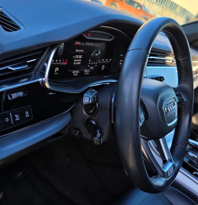 Vand audi Q8 , S line quattro