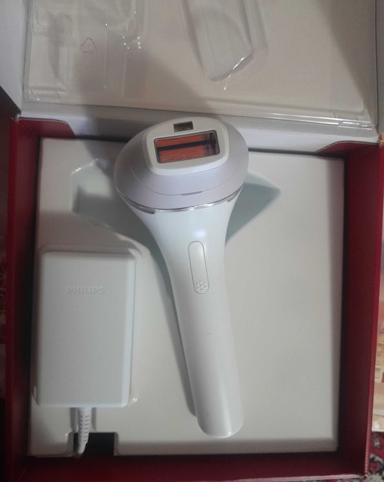 PHILIPS Lumea Ipl 8000