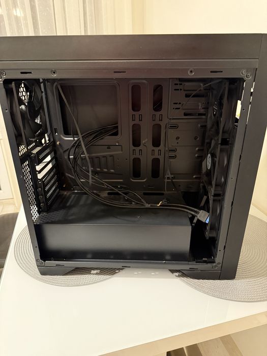 Carcasă SilentiumPC Aquarius X70W + 2 ventilatoare Sigma Pro