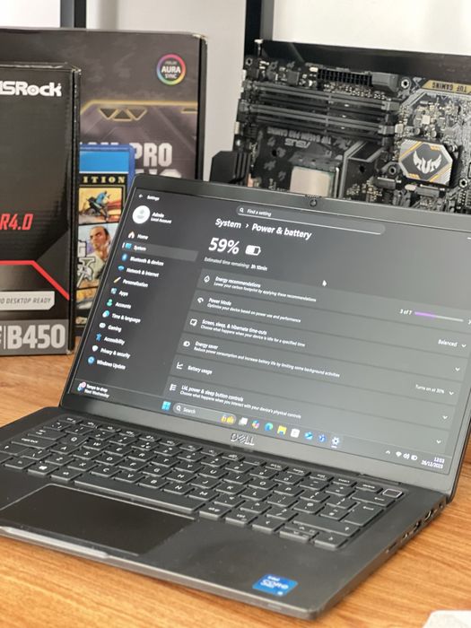 Лаптоп Dell Latitude 7320 i5-11Gen, 8GB RAM, 256GB SSD