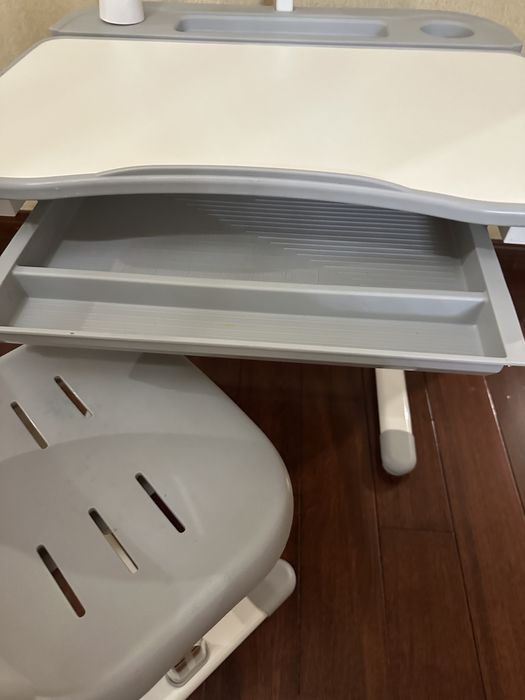 Стол для школьника