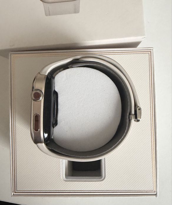 Продам Huawei Watch D2