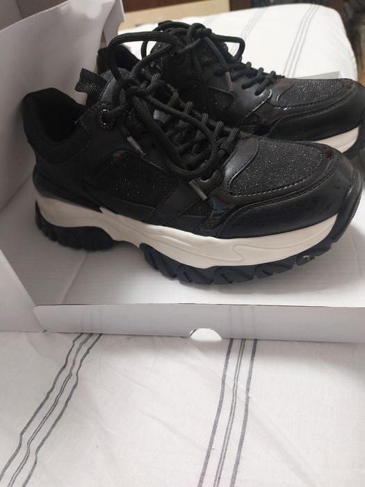 Adidasi dama catwalk