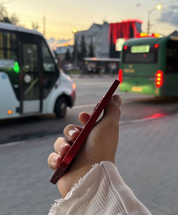 Продам айфон 13 в отличном состоянии