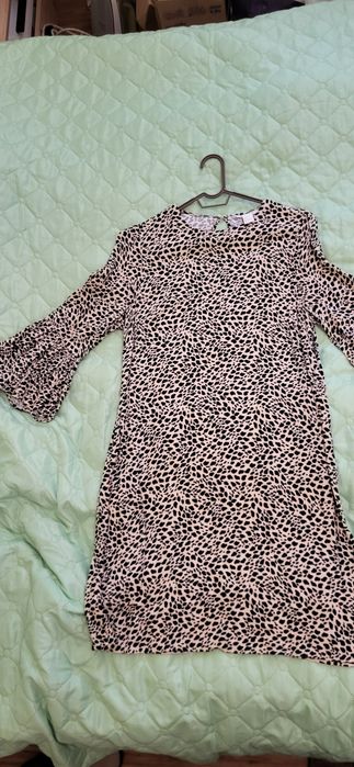 Дамска рокля тричетвърт ръкав