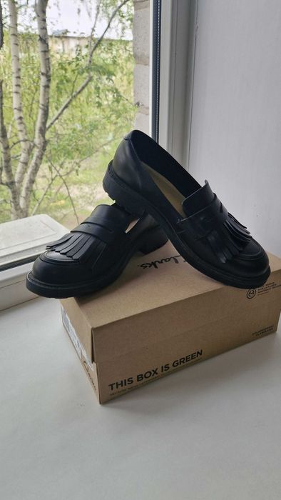 Супер удобные лоферы бренда CLARKS