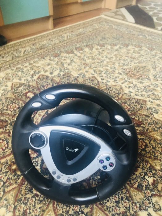 Игровой руль Genius TwinWheel FF 90”