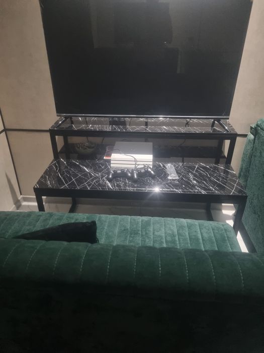 Komplekt Ps4 pro 1 tb sotiladi diskli
