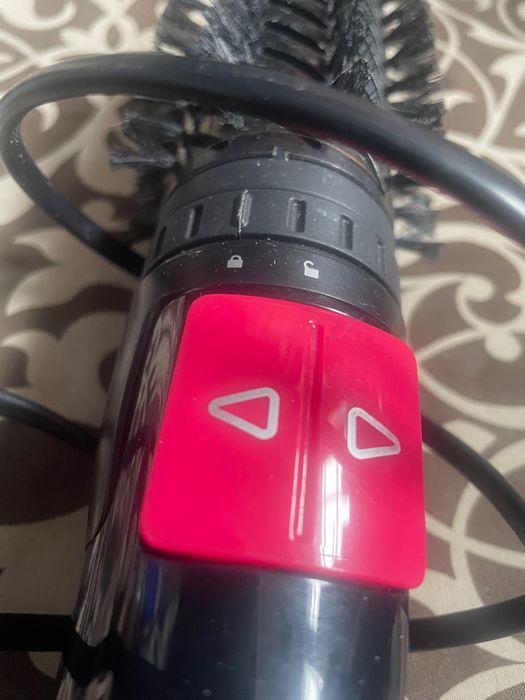 Продам фен для волос вращающийся