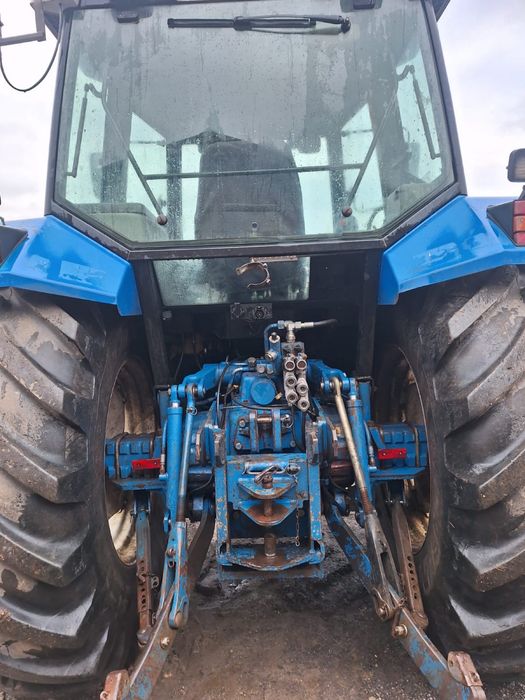 Tractor FORD 7840