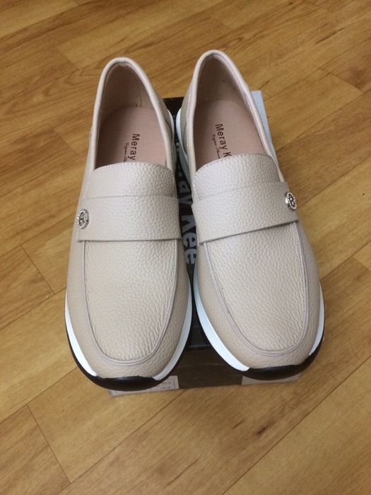 Продам новые лоферы