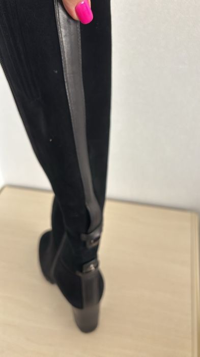 Продам женские сапоги