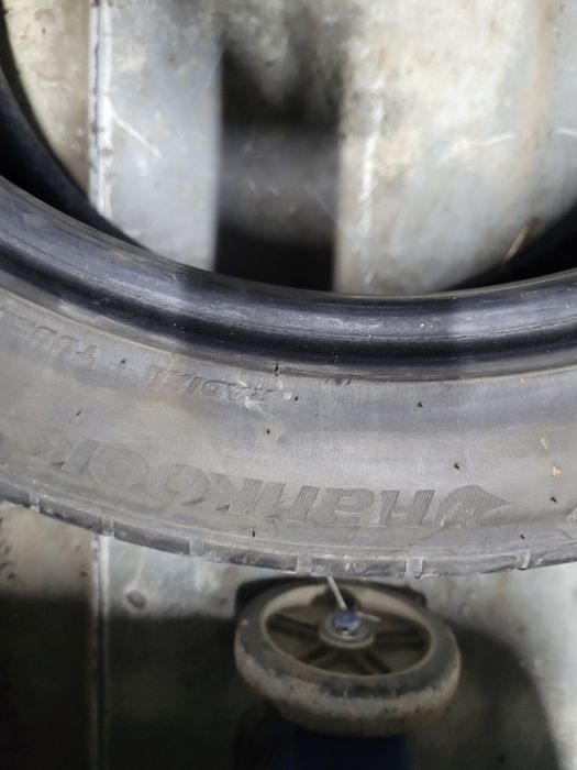 Продам резину  размер 235,45,18