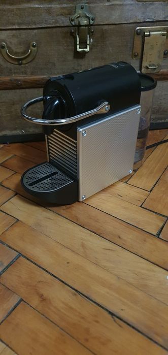 Espressor DeLonghi Nespresso si Koenig Suisse. Espresso cafea capsule