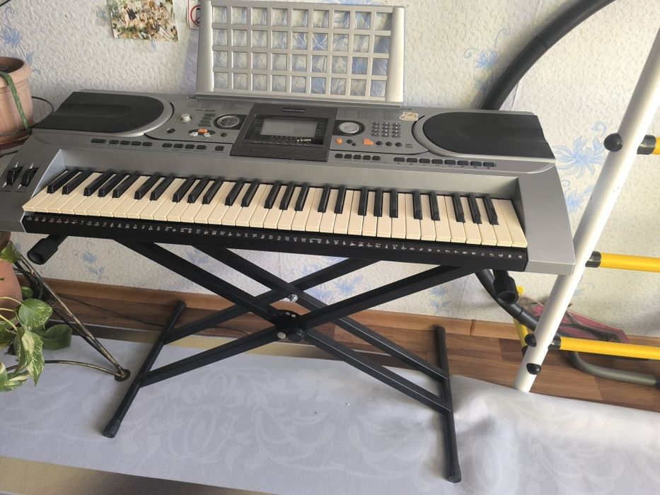 Продам синтезатор Cortland mk-935