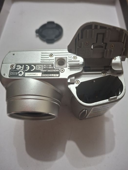 Цифровая камера  Nikon cool pixels 4300