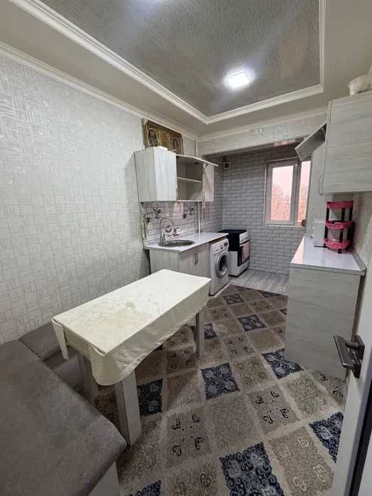 Сдаётся кв Ул Себзор Метро Гафур Гулямов 3-ком/5/9 ро-н Алмазарский