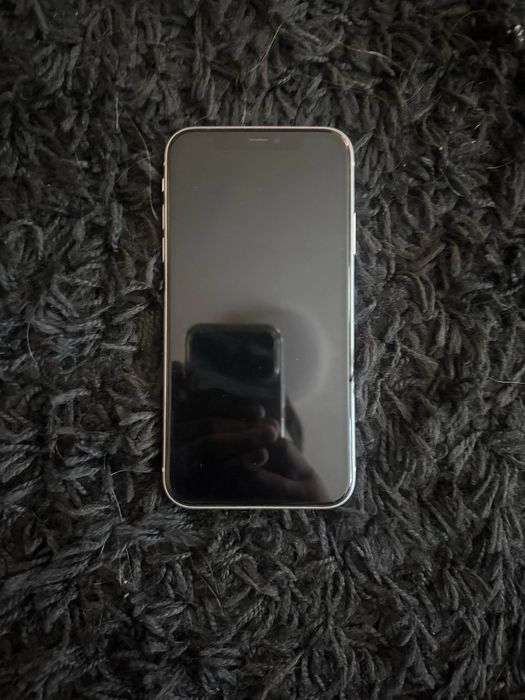 Iphone 11 white