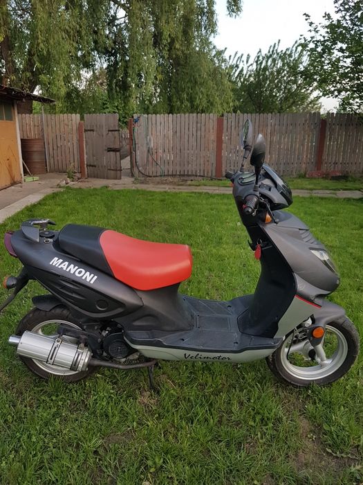 Scuter nou china 4t 49cm răcire aer ( yamaha piaggio aprilia malaguti)