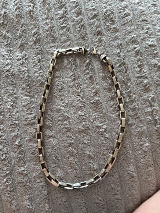 Продавам сребърен ланец