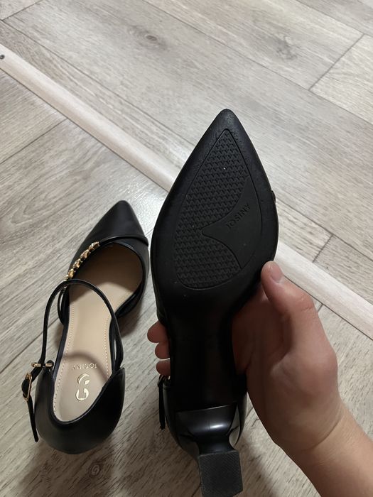 Женьский каблук JOSINY