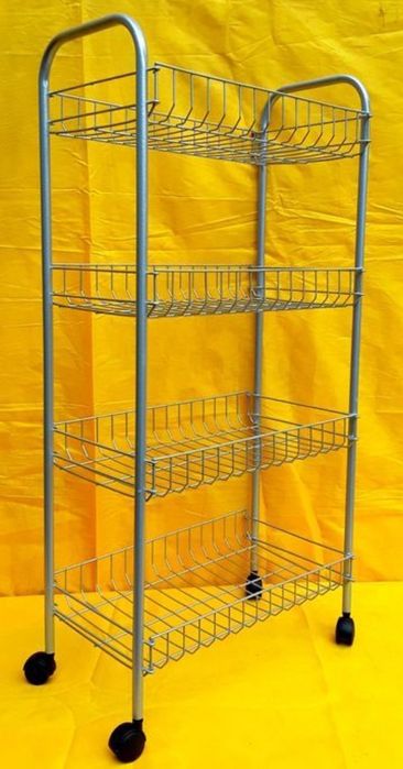 Rafturi ALBE cu 4 polite si roti NOI - 70 Lei